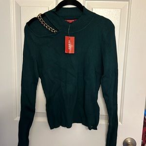 Guess forest green ribbed sweater with one cold shoulder.